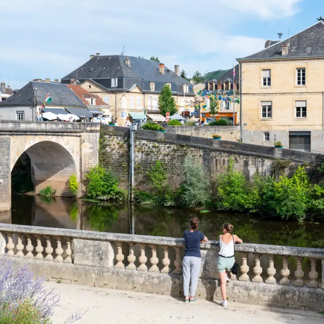 9409 Montignac Lascaux Instapadesstudio Expireson 2033 07 31