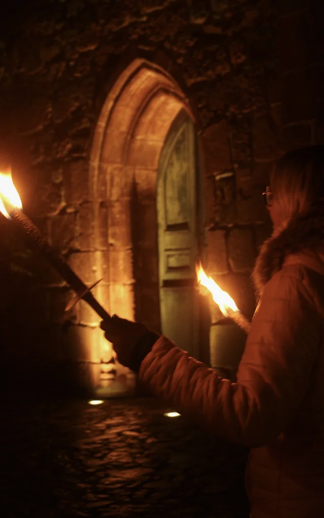 Visite aux flambeaux à Collonges