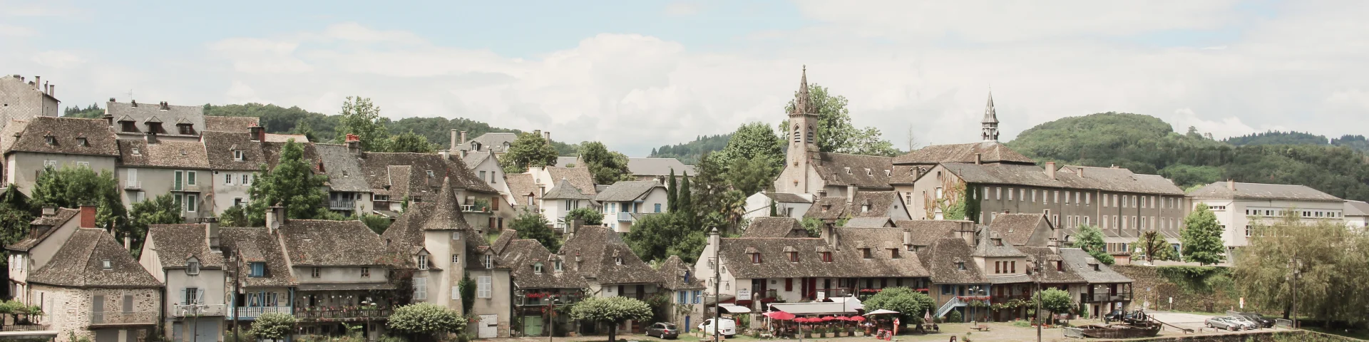 Sur les quais d'Argentat-sur-Dordogne