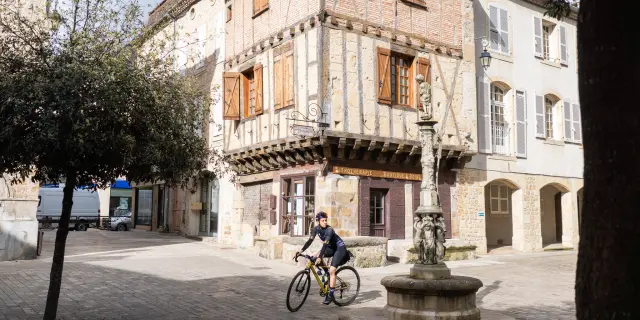 Découverte de Saint-Céré à vélo