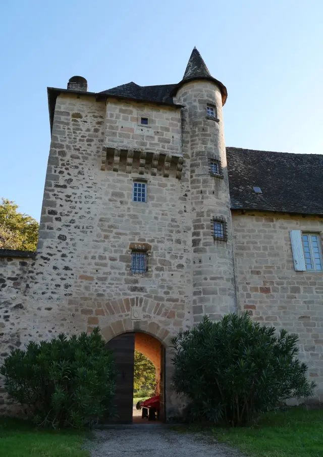 Château d'Estresses façade