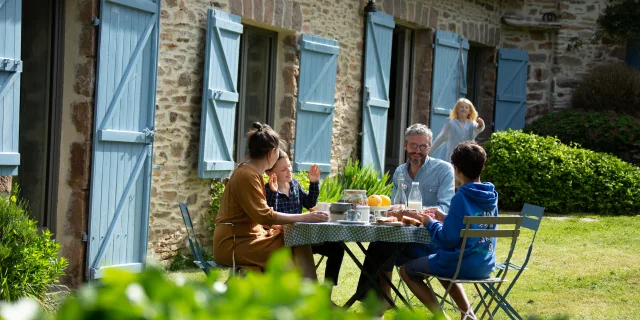 Petit déjeuner gîte familial