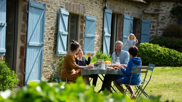 Petit déjeuner gîte familial