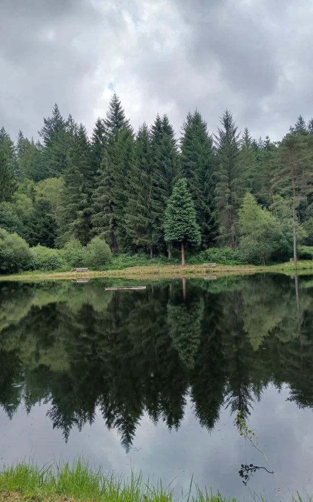 Le sentier du lac des Pescofis