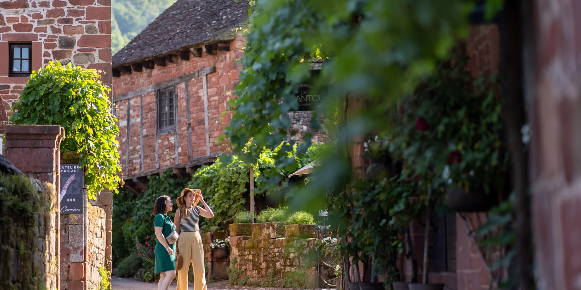 Collonges-la-Rouge