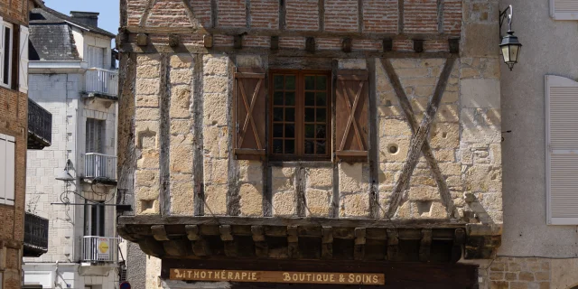 Place du Mercadial à Saint-Céré