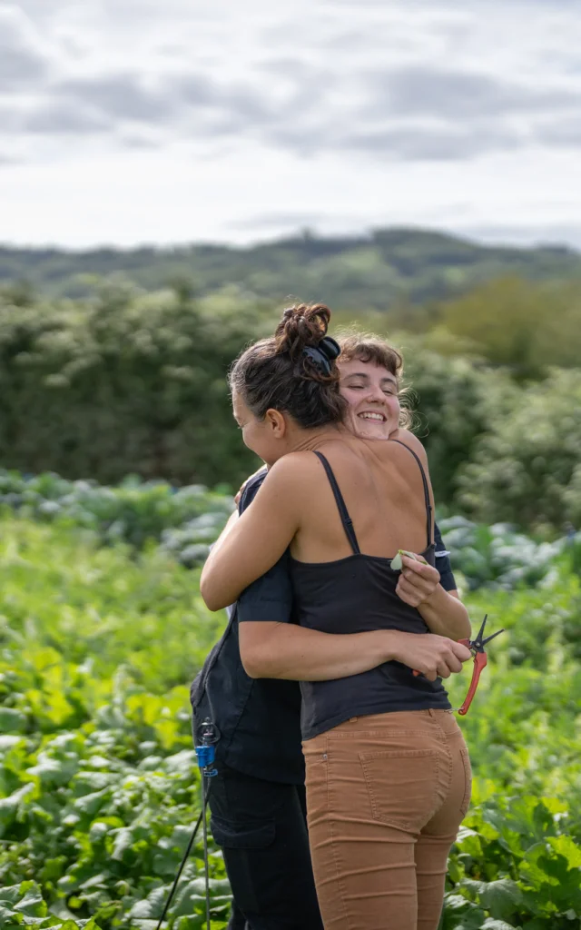Alyne Et Cheffe Dans Le Jardin Du Jardin A Lassiette