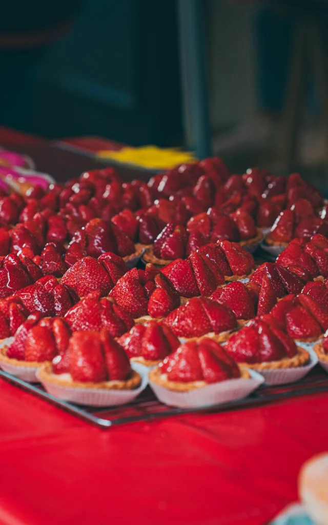 Fete De La Fraise De Beaulieu Sur Dordogne