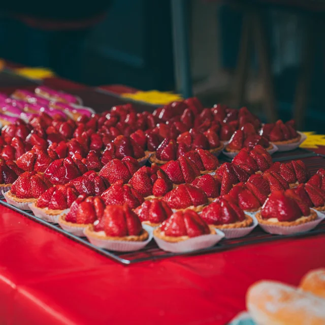 Fete De La Fraise De Beaulieu Sur Dordogne