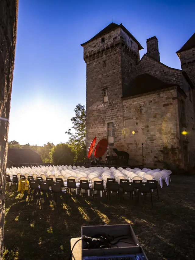 Festival De Saint Cere Chateau Des Plas Curemonte