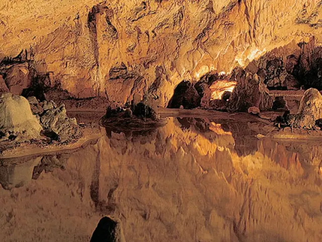 Grotte Merveilles Lac