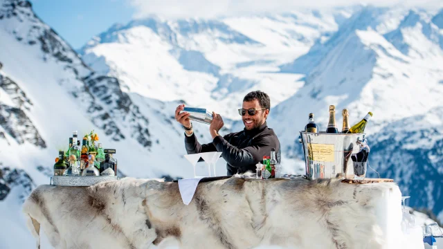 Bar en neige sur les hauts de Verbier