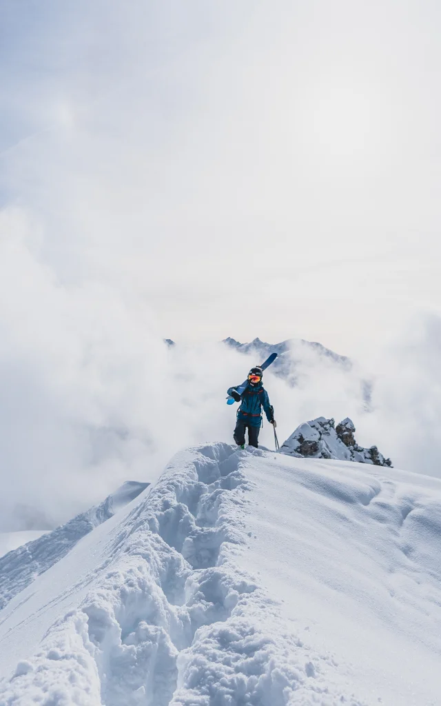 Skieur de la Verbier Freeride Association