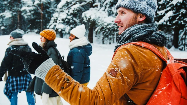 Randonnée pédestre dans la neige