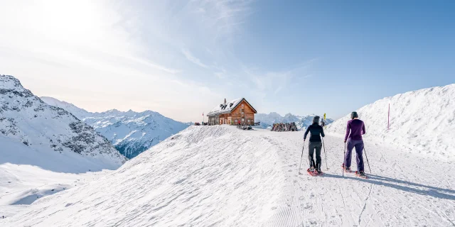 Randonnée en raquettes à la Cabane Mont-Fort