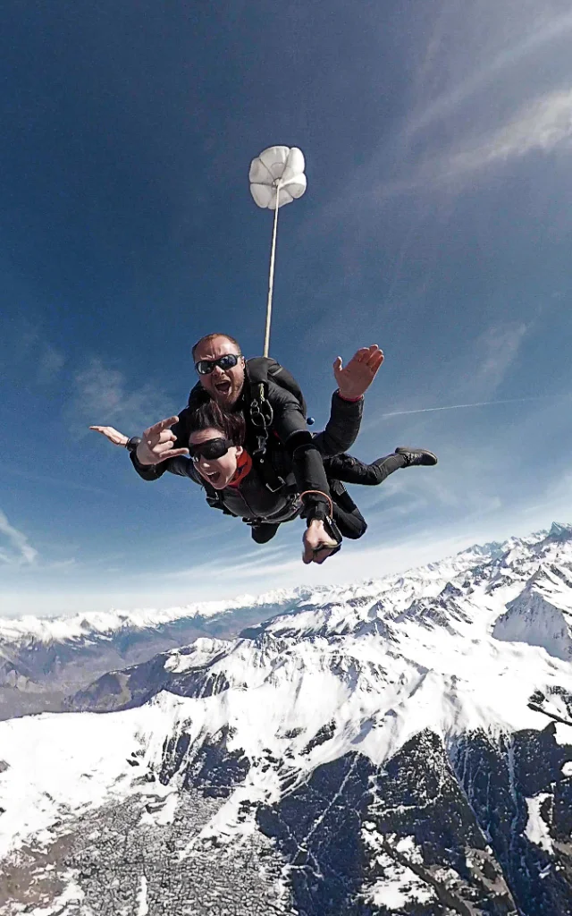 Saut en parachute dans la région de Verbier