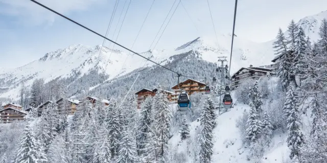 Verbier, neige et ambiance hivernale , télécabines Châble-Verbier