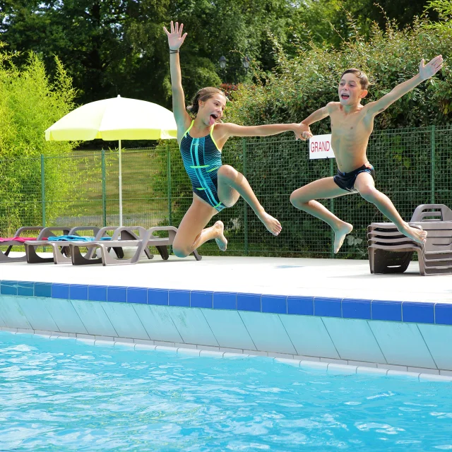 Bagnoles Orne Piscine Enfants