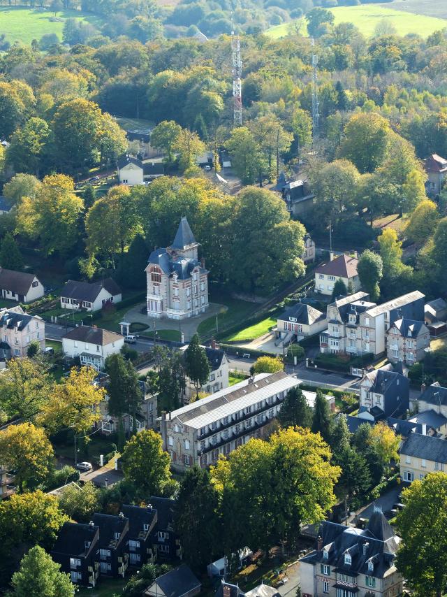 quartier-belle-epoque-bagnoles-orne-vue-aerienne-2