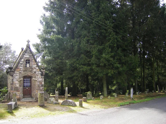 chapelle-sainte-genevieve-face