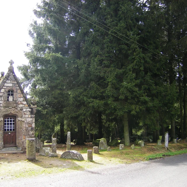chapelle-sainte-genevieve-face