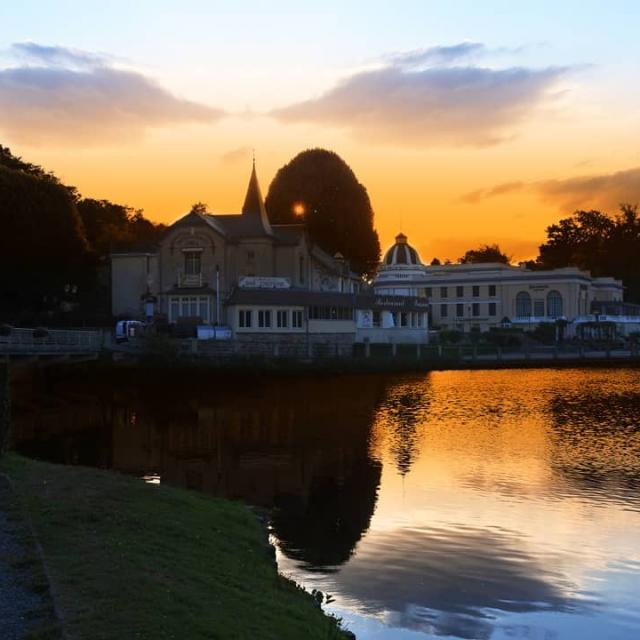 Instagram #bagnolesdelorne