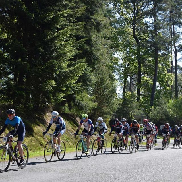 Bagnoles Orne Bebagnoles Course Randonnee Cyclo Velos Peloton Cycliste Lornaise Copyrightdl (3)