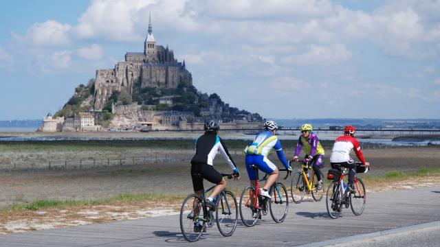 Bagnoles Orne Bebagnoles Randonnee Montsaintmichel Cyclistes Cyclotourisme Normandie Manche Plage Route Soleil