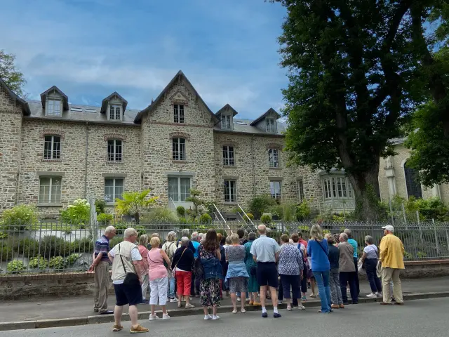 Bagnoles Orne Bebagnoles Visite Guidee Groupe Quartier Belle Epoque Villa Saint Francois