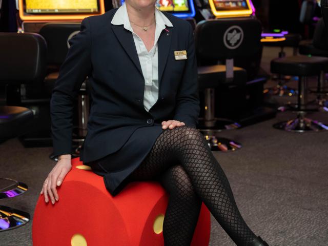 Bagnoles Orne Tourisme Bebagnoles Normandie Portrait Ambassadeur Christine Husset Beattitude Casino Joa (1)