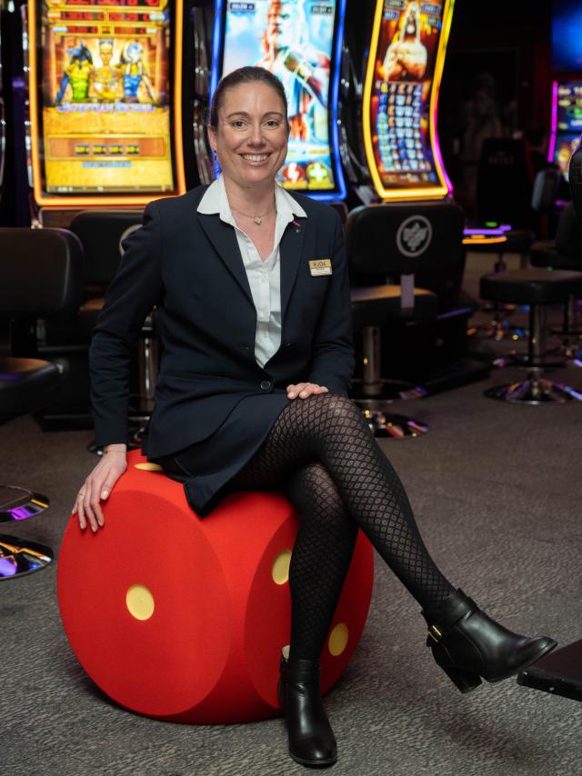 Bagnoles Orne Tourisme Bebagnoles Normandie Portrait Ambassadeur Christine Husset Beattitude Casino Joa (1)