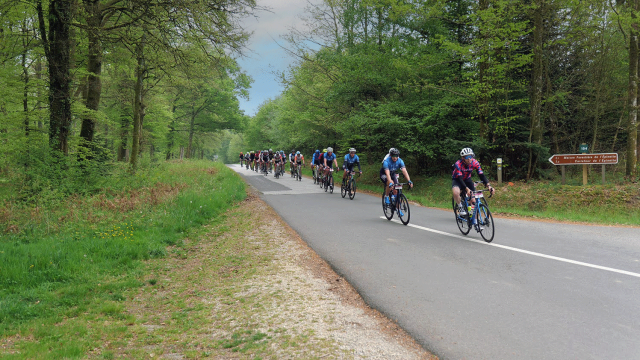 Bagnoles Orne Bebagnoles Cyclisme Groupe Course Cyclorne Lornaise Foret