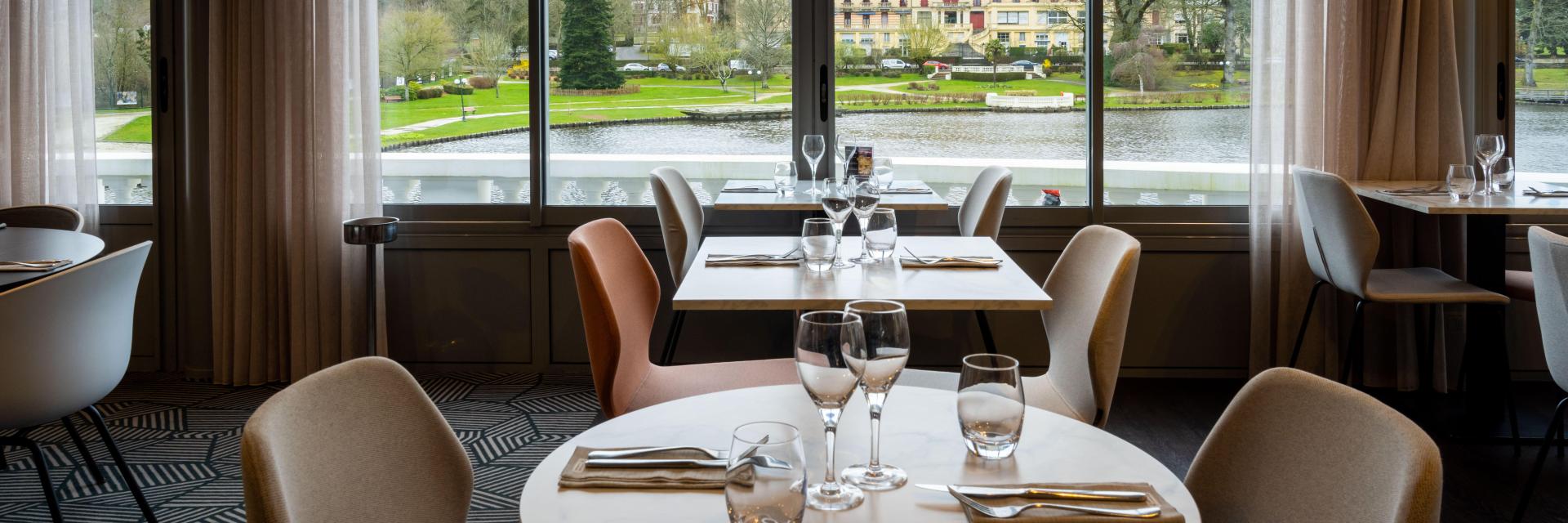 Bagnoles Orne Bebagnoles Restaurant Joa Comptoir Casino Vue Panoramique Lac