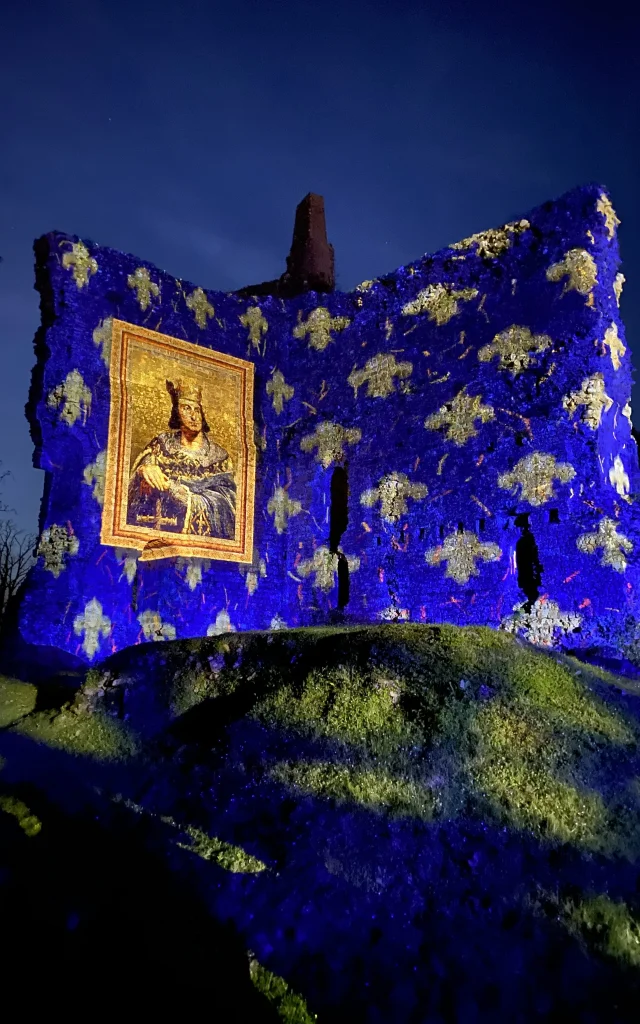 Bagnoles Orne Bebagnoles Domfront Chateau Maison Gardien Parc Mapping Lueurs Donjon