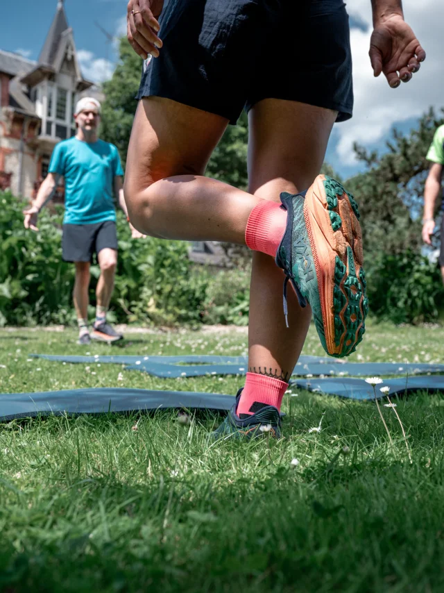 bagnoles-orne-bebagnoles-trail-stage-etirement-exercice-Experience_Normande-decouverte