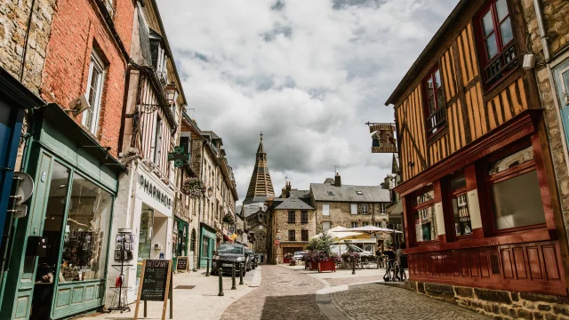 Bagnoles Orne Bebagnoles Domfront Ville Medieval Rues Pavees Chemin Maison Pan Bo Centre Bourg Coraline Et Leo