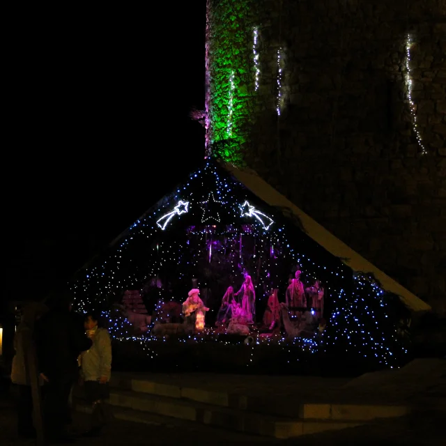 Bagnoles Orne Bebagnoles Destination Domfront Villes Villages Illumines Creche