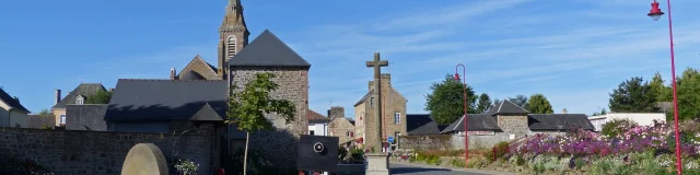 Saint Fraimbault Eglise Fleur Bocage Champs Meule