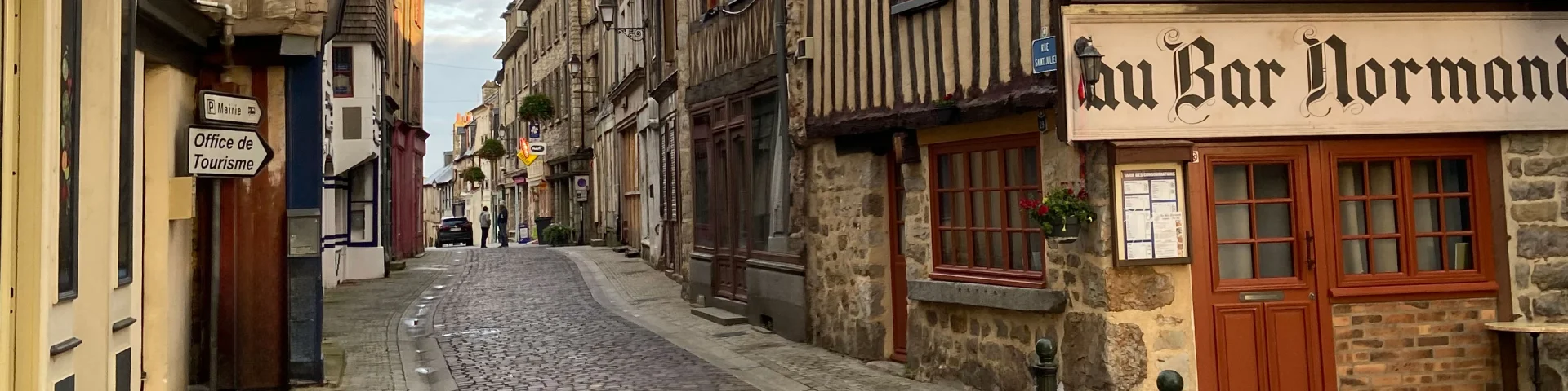Bocage Orne Destination Domfront Bagnoles Maison Pan Bois Medieval Ruelle