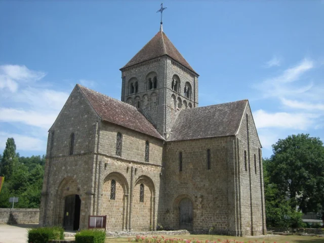 Bocage Destination Domfront Bagnoles Eglise Romane Notre Dame Sur Eau 1