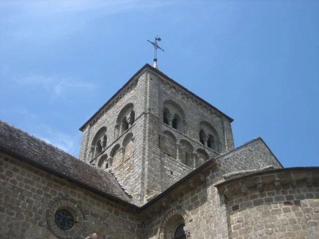 Bocage Destination Domfront Bagnoles Eglise Romane Notre Dame Sur Eau Clocher