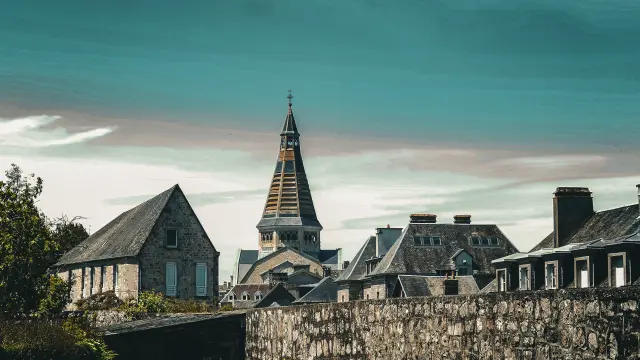 Bocage Destination Domfront Bagnoles Eglise Saint Julien Cite Medievale