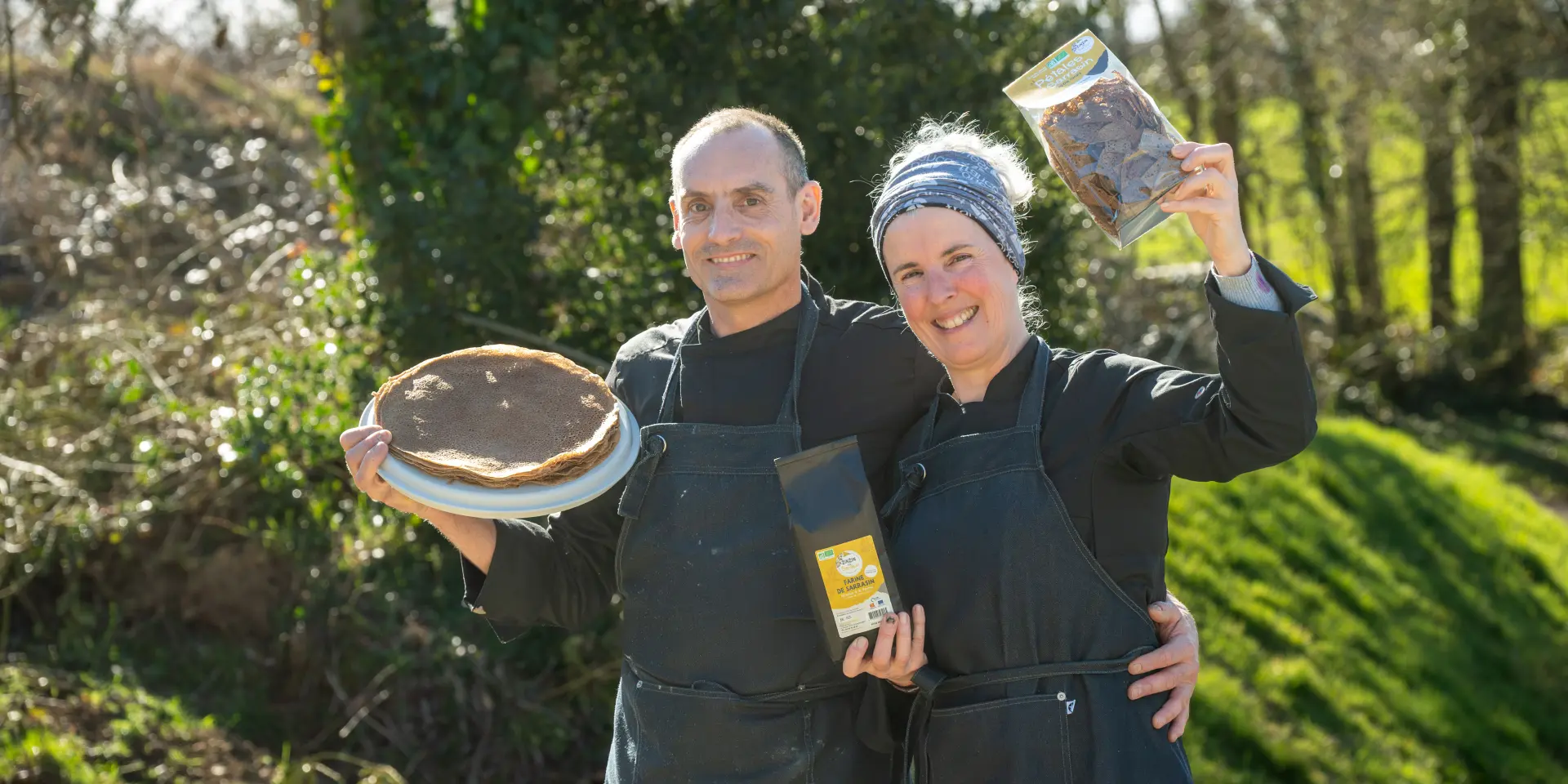 Patrick Brionne et Virginie Le Cerisier 61700 Champsecret zinzindesarrasin@gmail.com 06 82 92 28 38 Le Cerisier 61700 Champsecret zinzindesarrasin@gmail.com 06 82 92 28 38