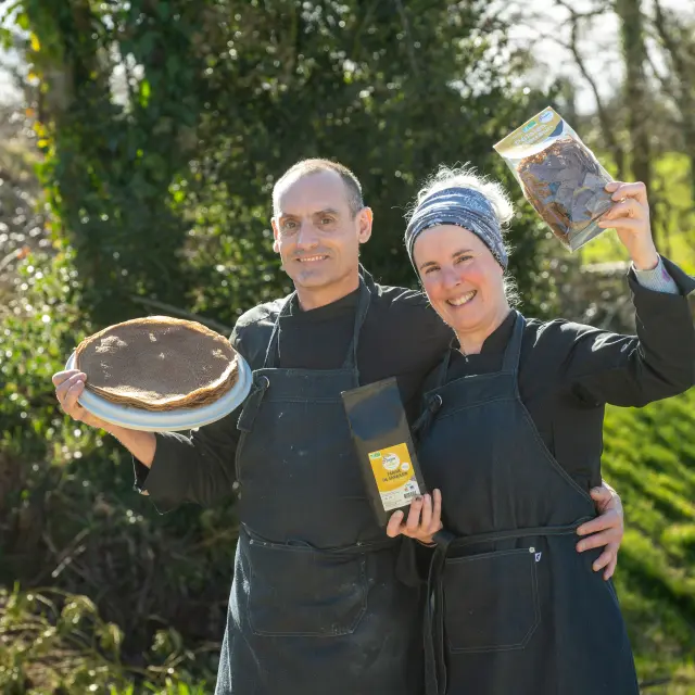 Patrick Brionne et Virginie Le Cerisier 61700 Champsecret zinzindesarrasin@gmail.com 06 82 92 28 38 Le Cerisier 61700 Champsecret zinzindesarrasin@gmail.com 06 82 92 28 38