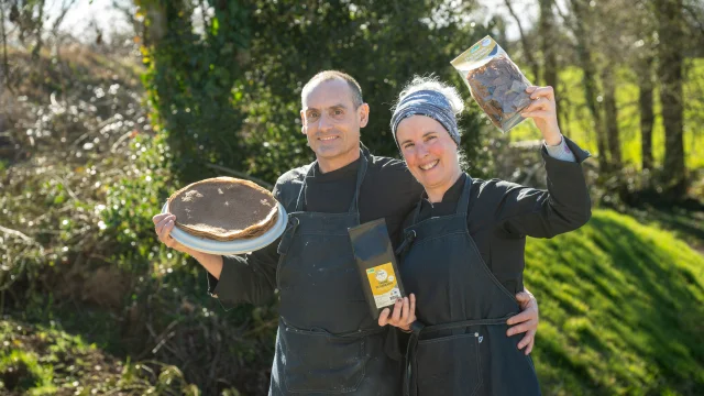 Patrick Brionne et Virginie Le Cerisier 61700 Champsecret zinzindesarrasin@gmail.com 06 82 92 28 38 Le Cerisier 61700 Champsecret zinzindesarrasin@gmail.com 06 82 92 28 38