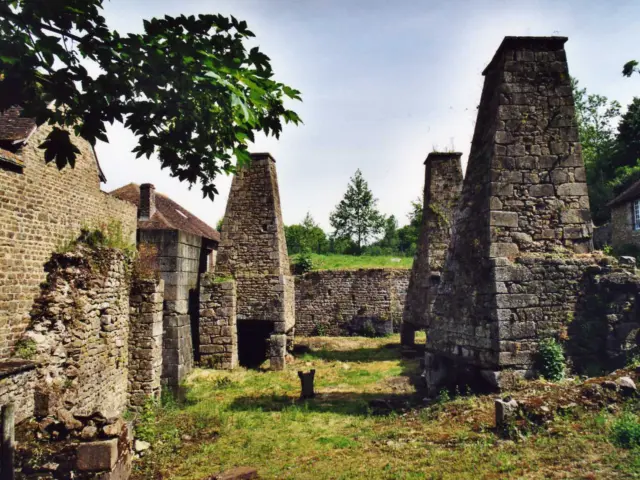 Bocage Destination Domfront Bagnoles Forges Varenne Siderurgie Champsecret