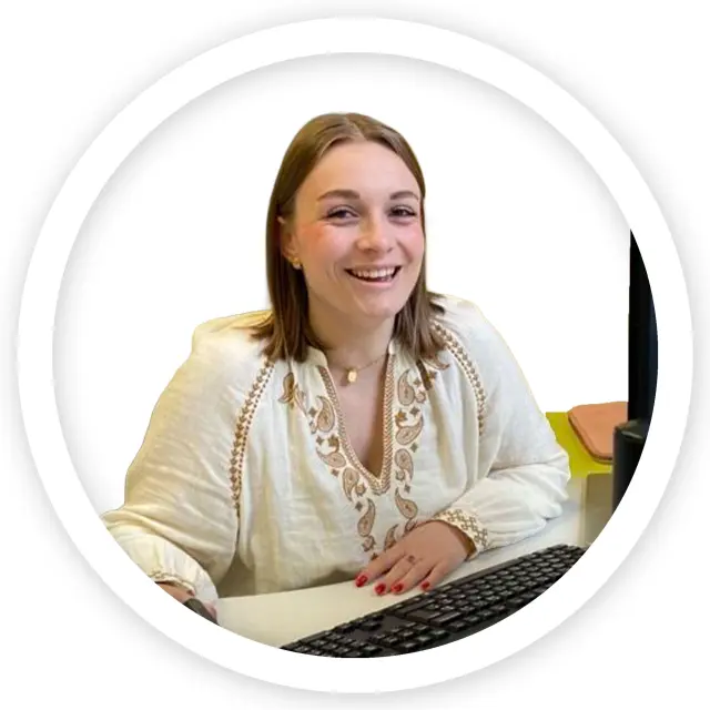 Destination Domfront Bagnoles Bocage Orne Espace Pro Equipe Vignette Clemence