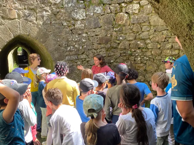 Bocage Destination Domfront Bagnoles Visites Guidees Groupes Domfront Coursives