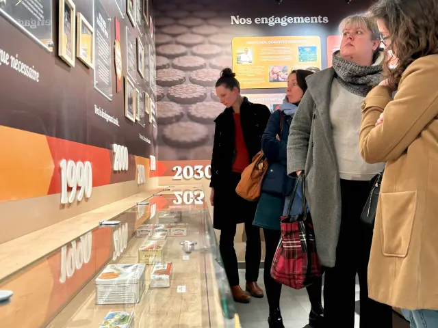 Bocage Destination Domfront Bagnoles Visites Guidees Groupes Biscuiterie Abbaye Boutiquelonlay