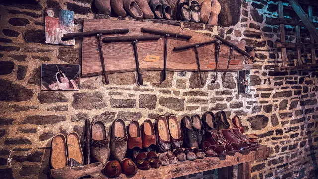 Signebocage Destination Domfront Bagnoles Tinchebray Saint Cornier Landes Musee Clou Maison Sabots